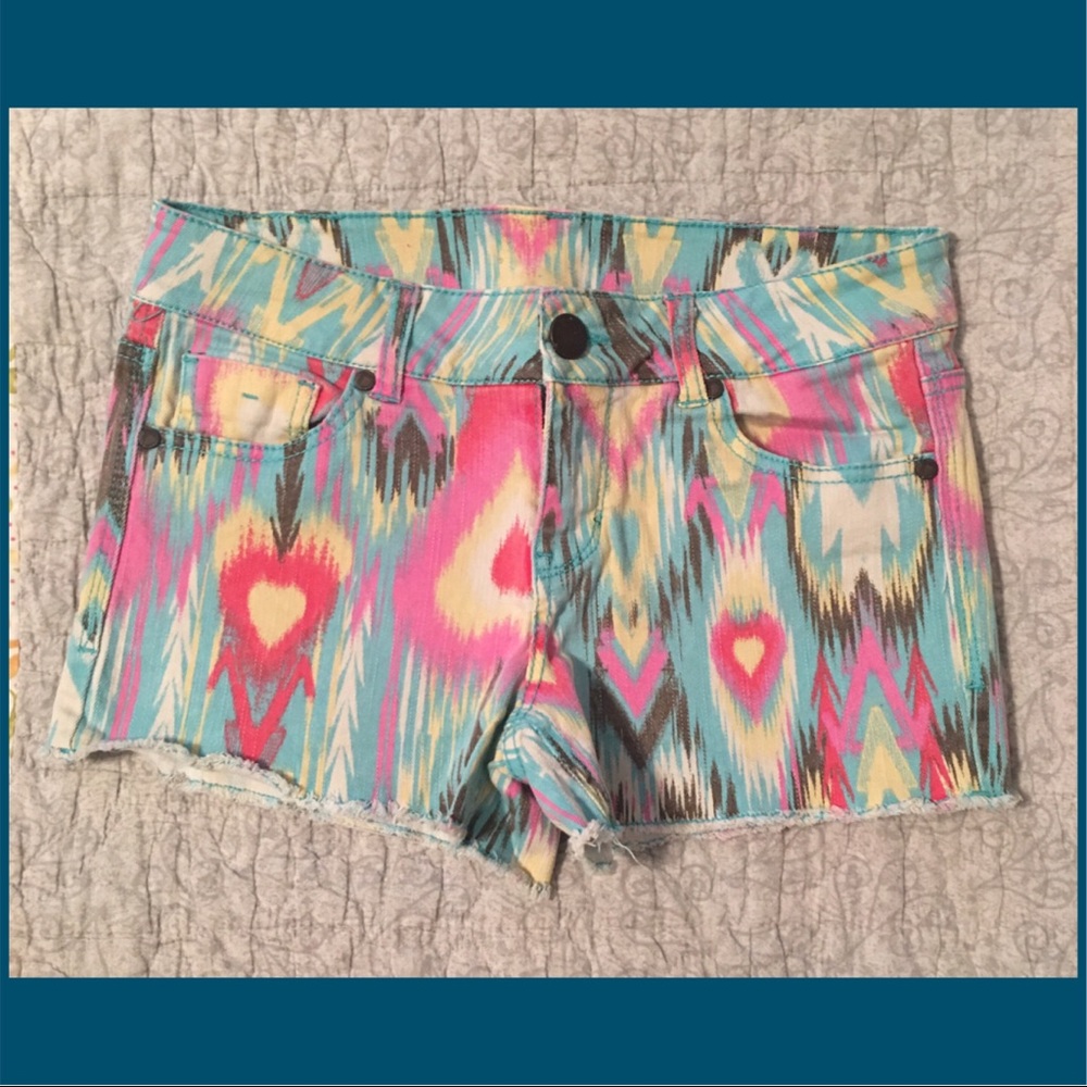 Aztec print jean shorts